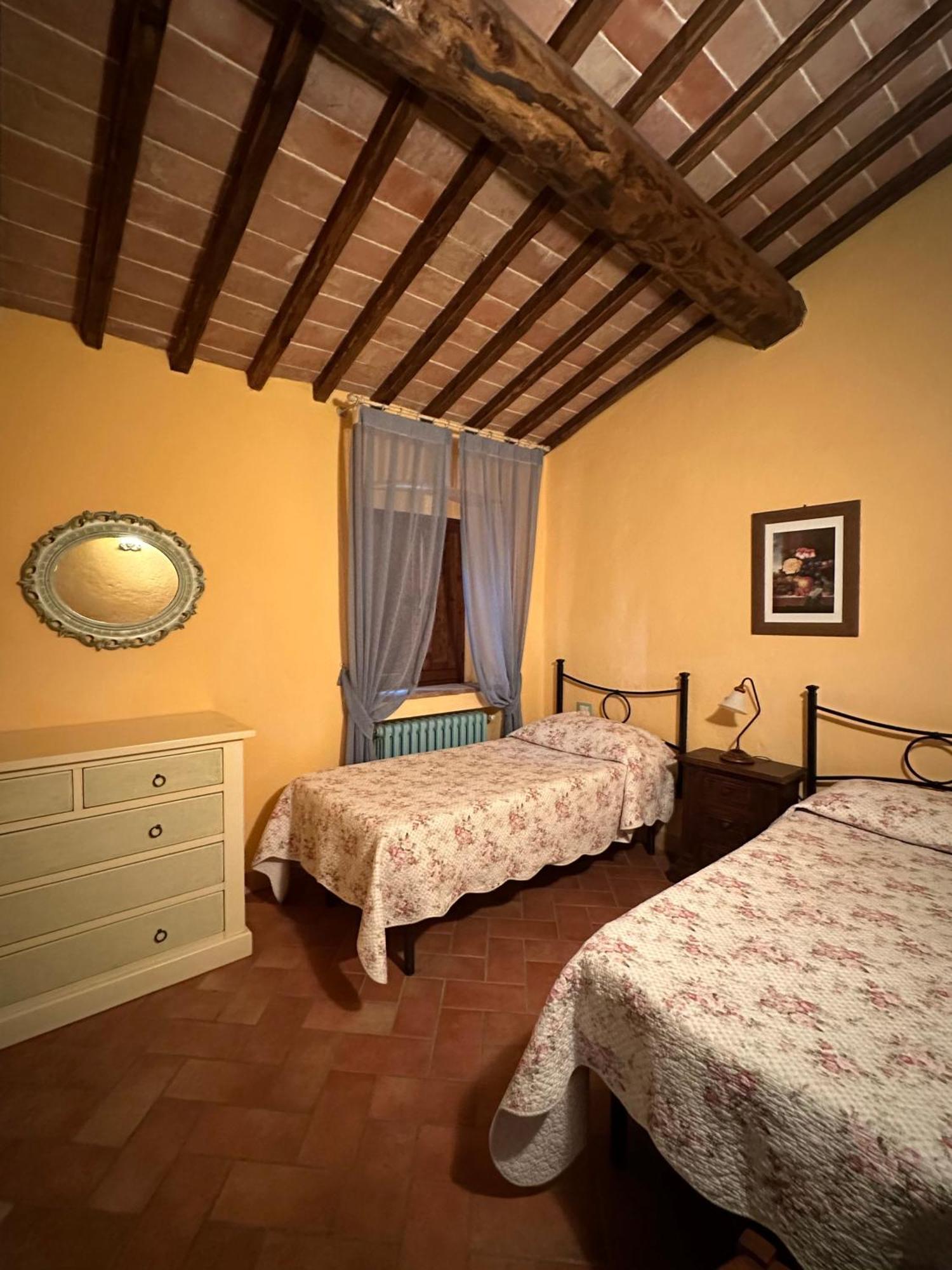 Borgo Tignano Lägenhet Casole dʼElsa Exteriör bild
