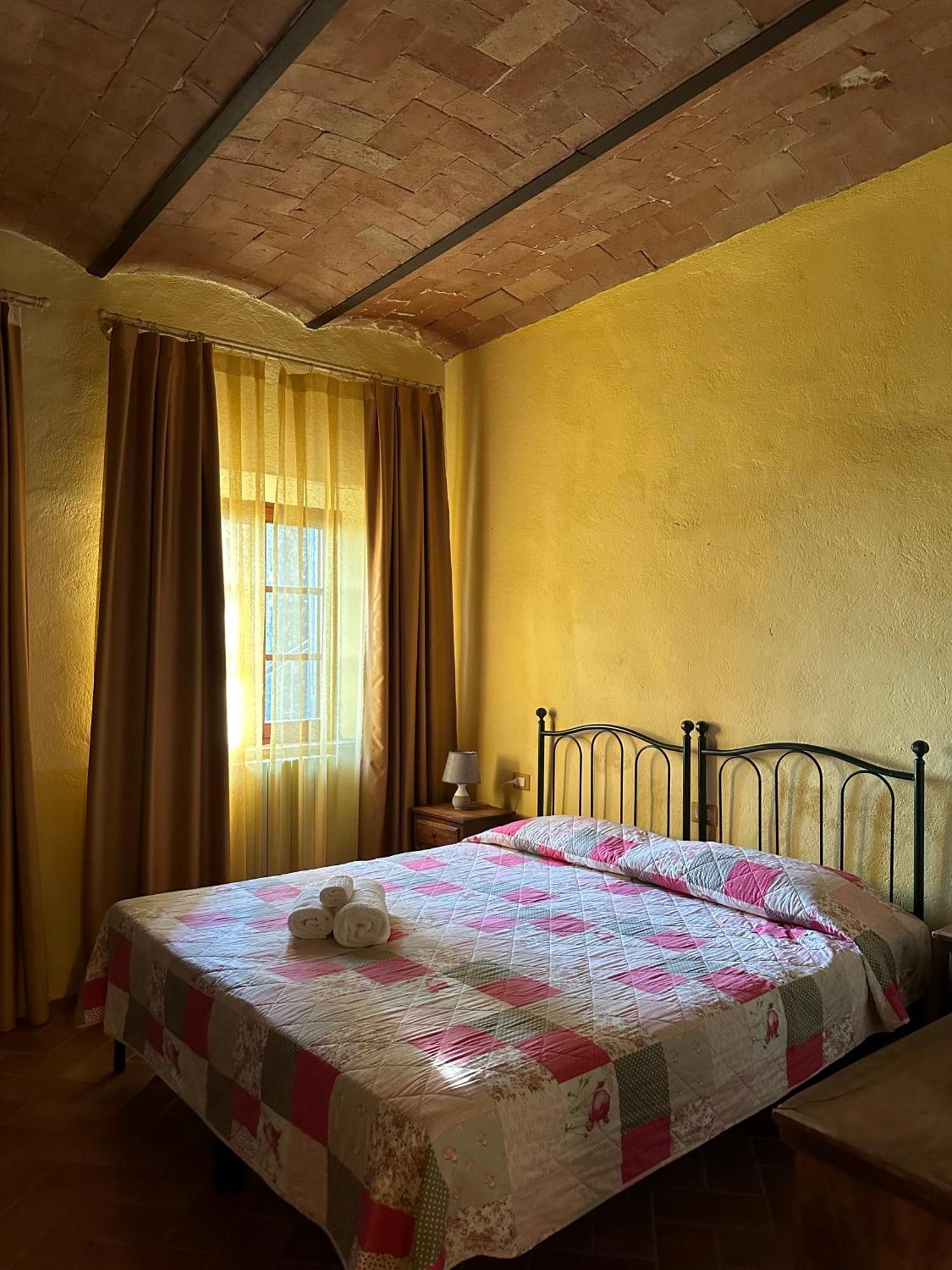 Borgo Tignano Lägenhet Casole dʼElsa Exteriör bild