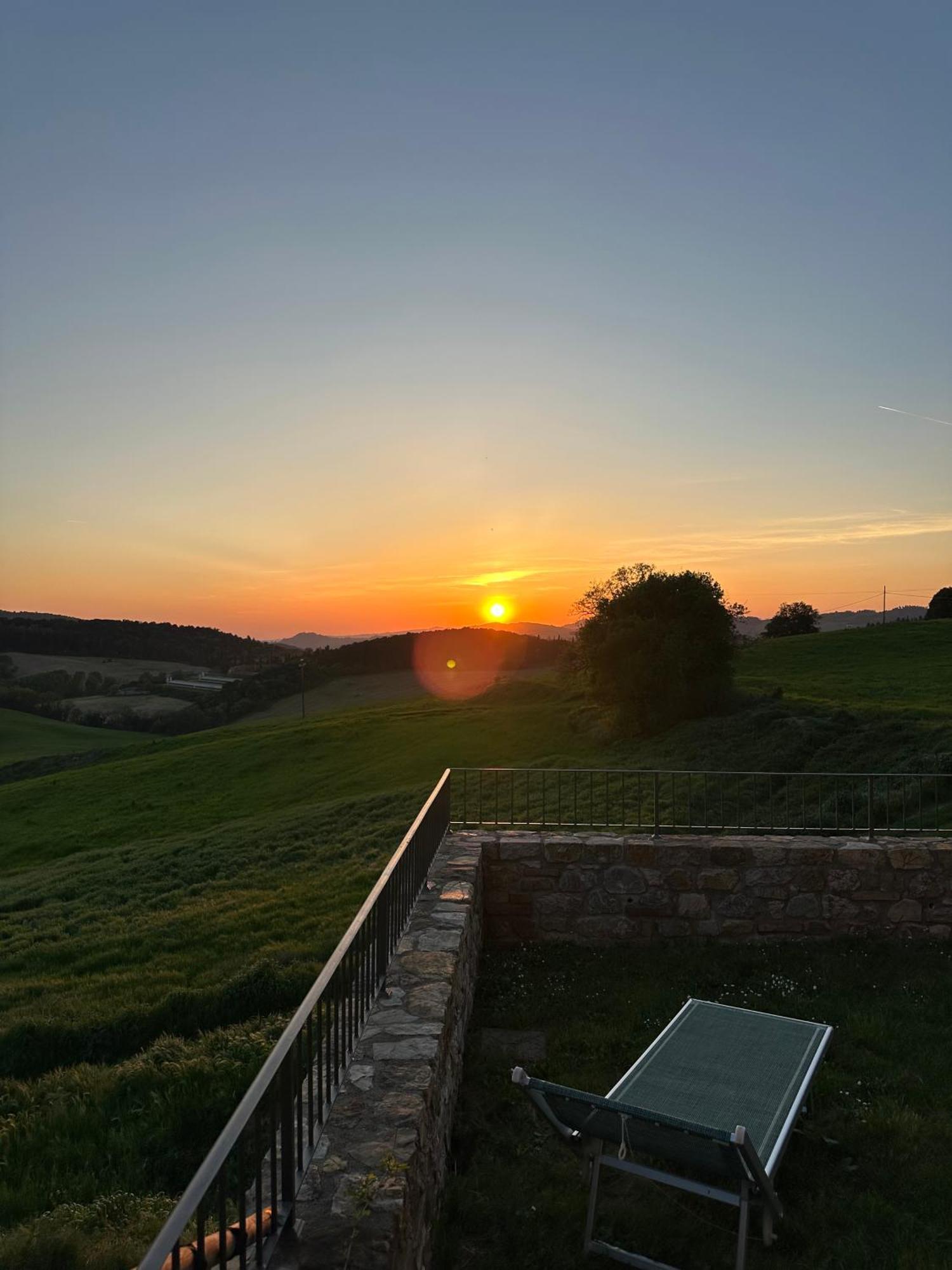 Borgo Tignano Lägenhet Casole dʼElsa Exteriör bild