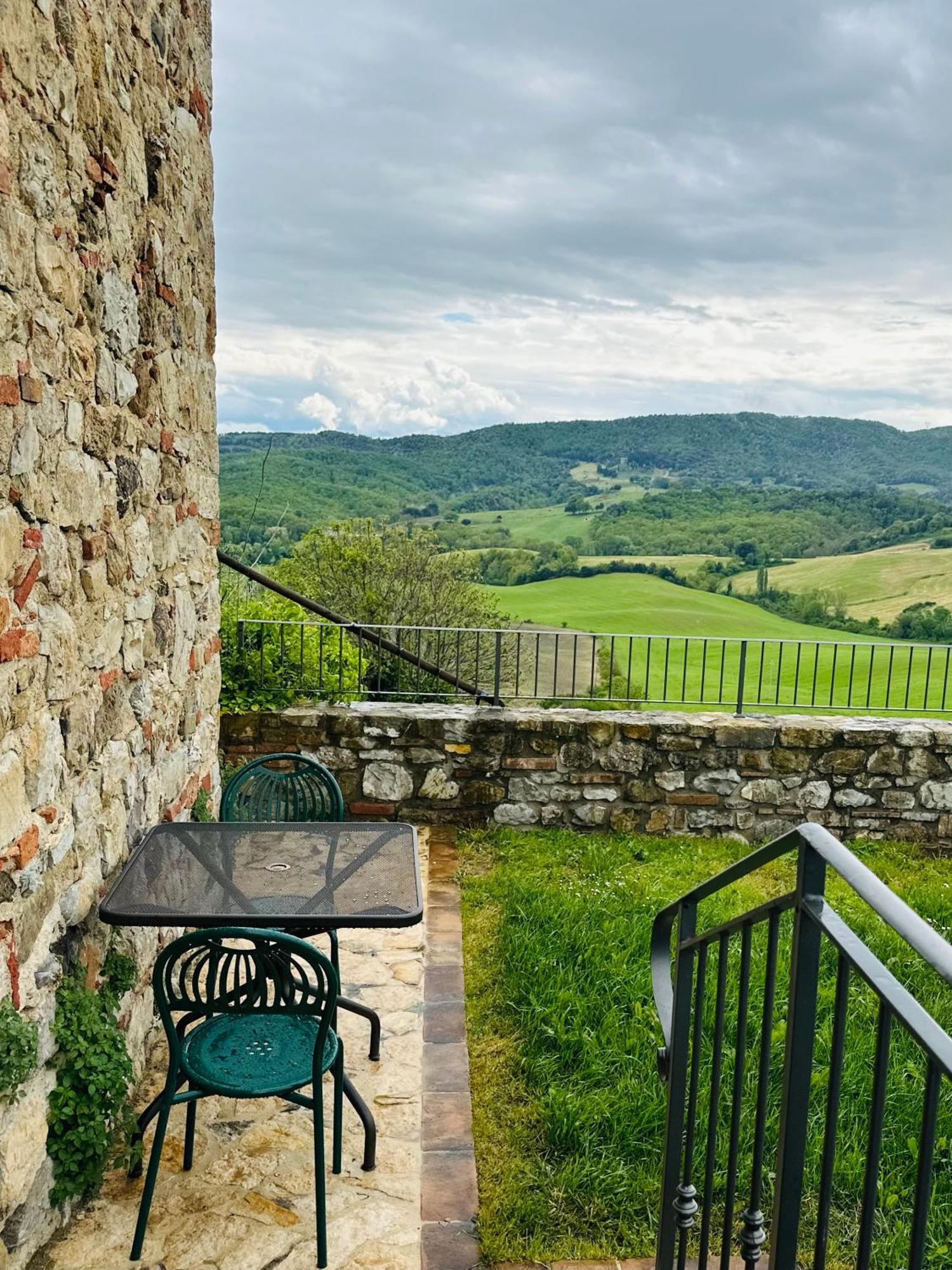 Borgo Tignano Lägenhet Casole dʼElsa Exteriör bild