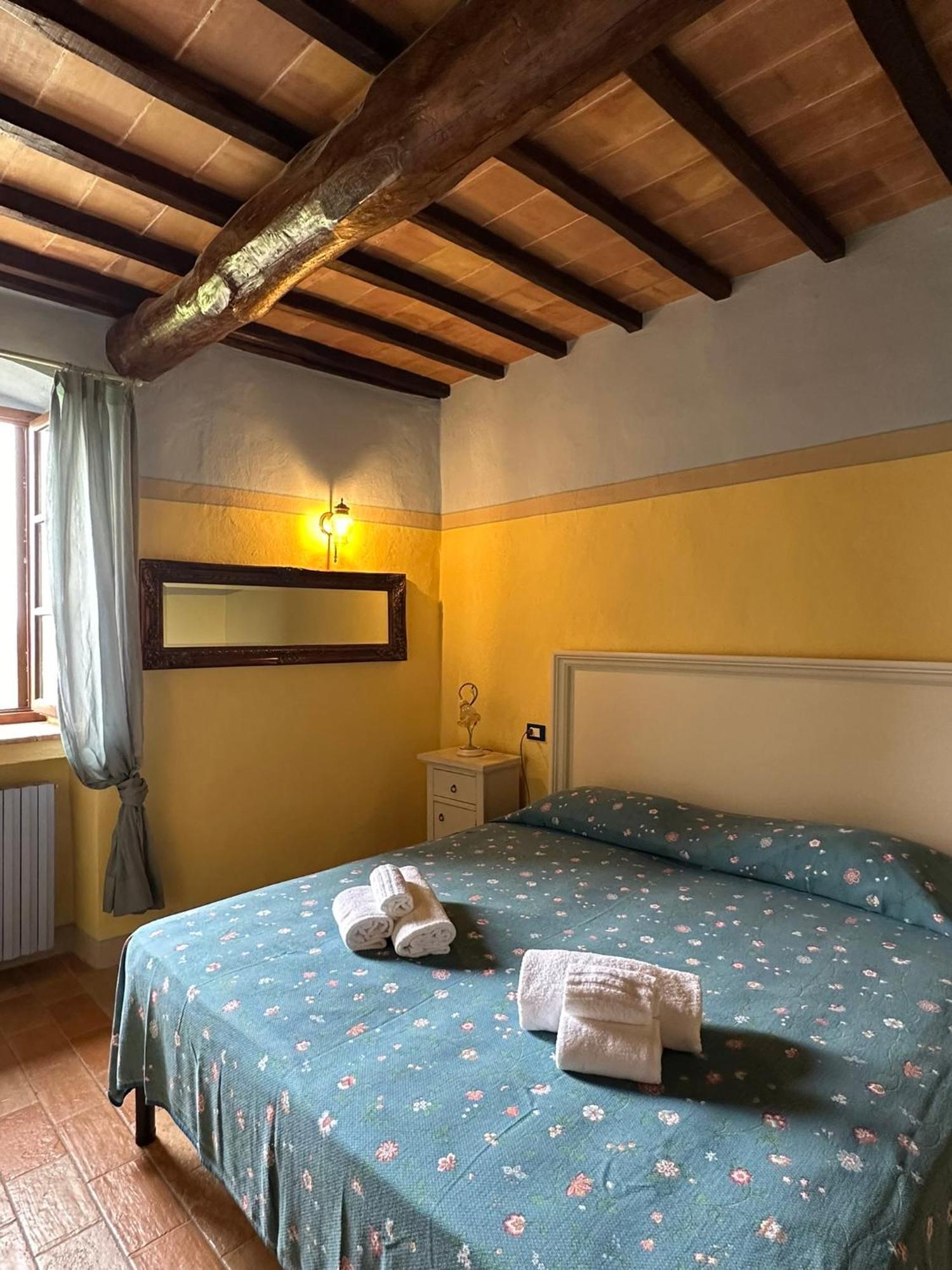 Borgo Tignano Lägenhet Casole dʼElsa Exteriör bild