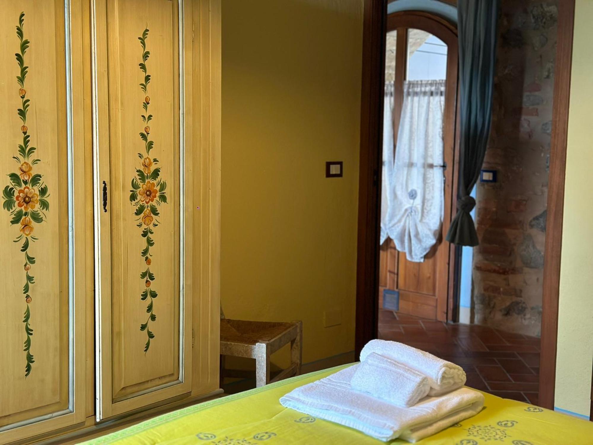 Borgo Tignano Lägenhet Casole dʼElsa Exteriör bild