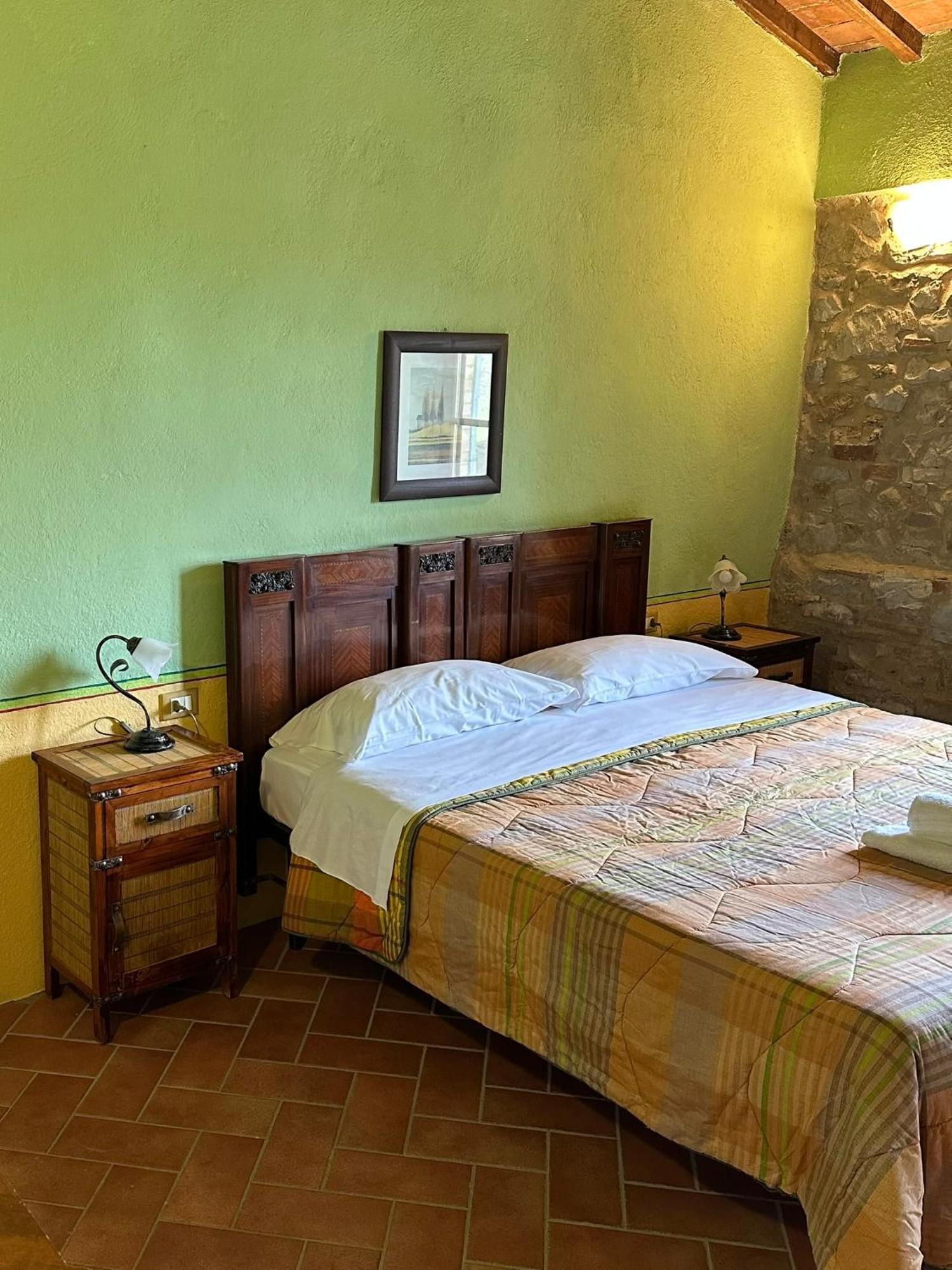 Borgo Tignano Lägenhet Casole dʼElsa Exteriör bild